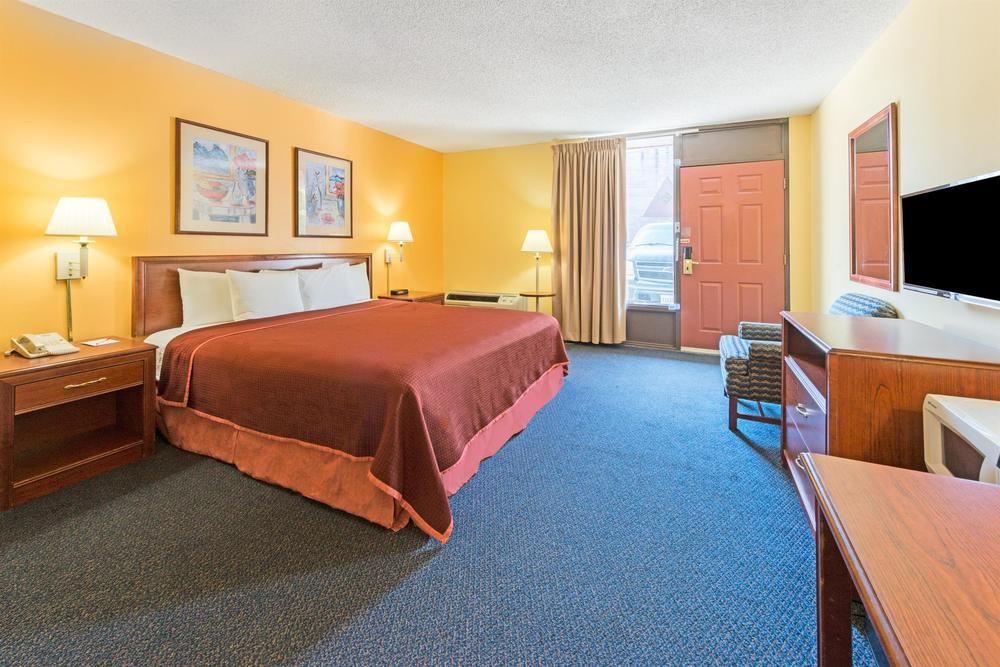 Motel 6 Springfield, Il - Airport Екстериор снимка