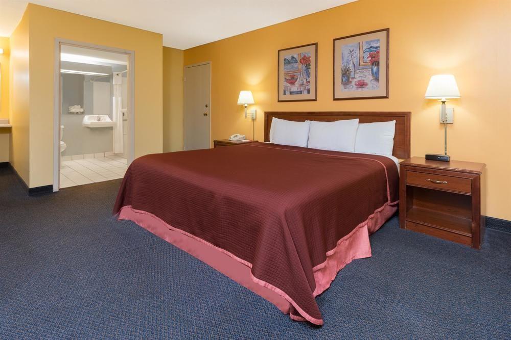 Motel 6 Springfield, Il - Airport Екстериор снимка