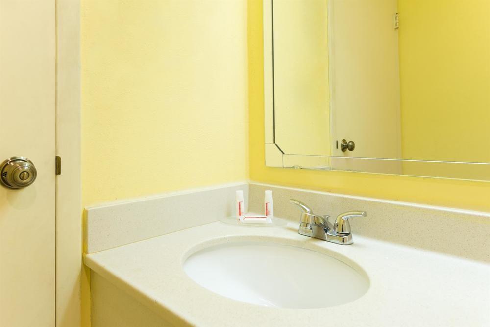 Motel 6 Springfield, Il - Airport Екстериор снимка